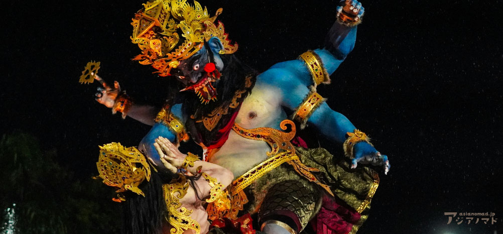 オゴオゴの像の写真